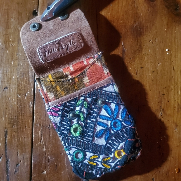 🐨 Free People Boho Embroidered Repurposed vtg banjara hippie Wallet card case - Picture 6 of 16